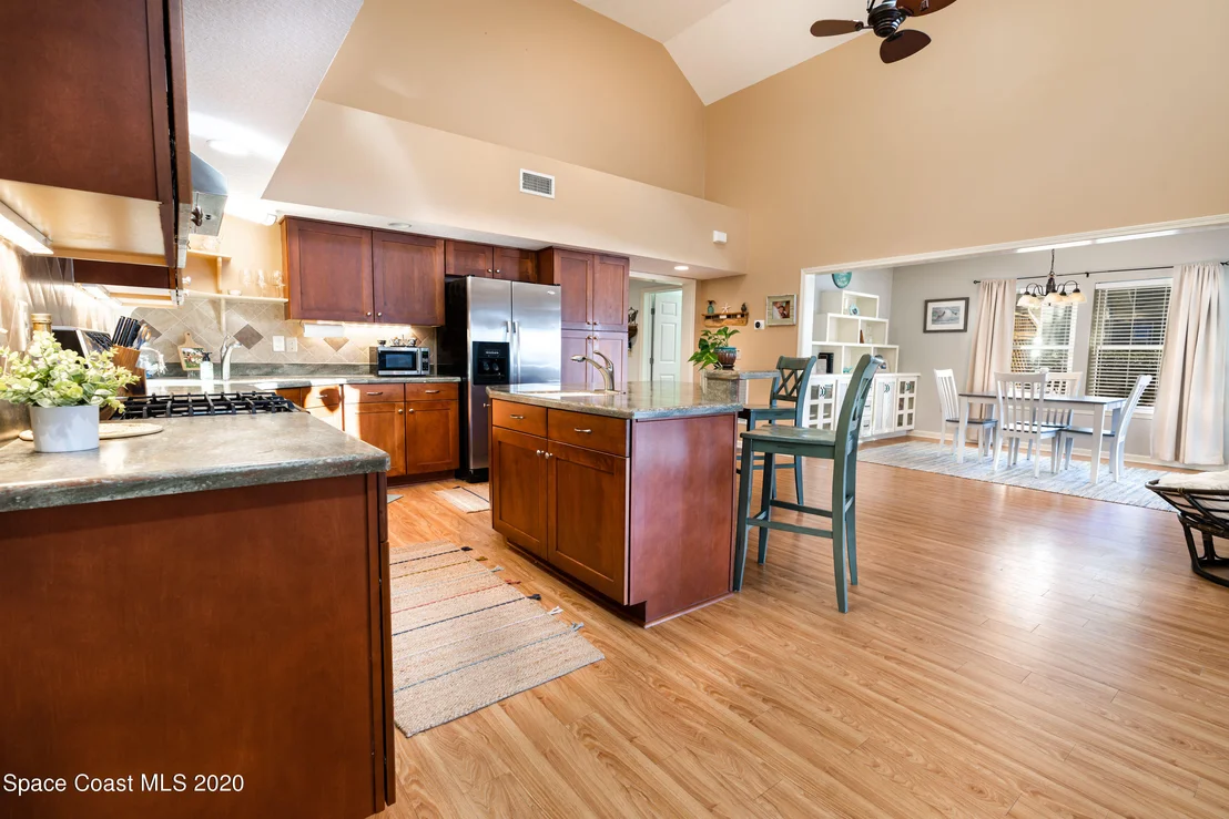 Photo of 1732 Hammock Circle W