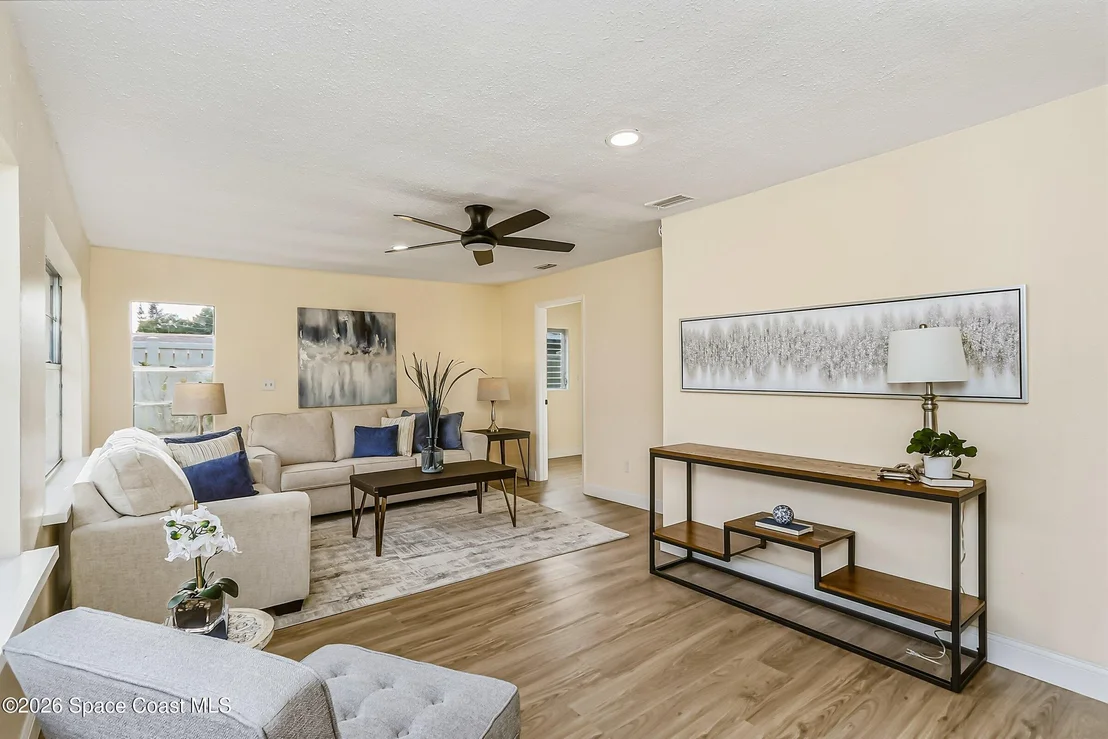 Photo of 2283 Saint Swithin Lane