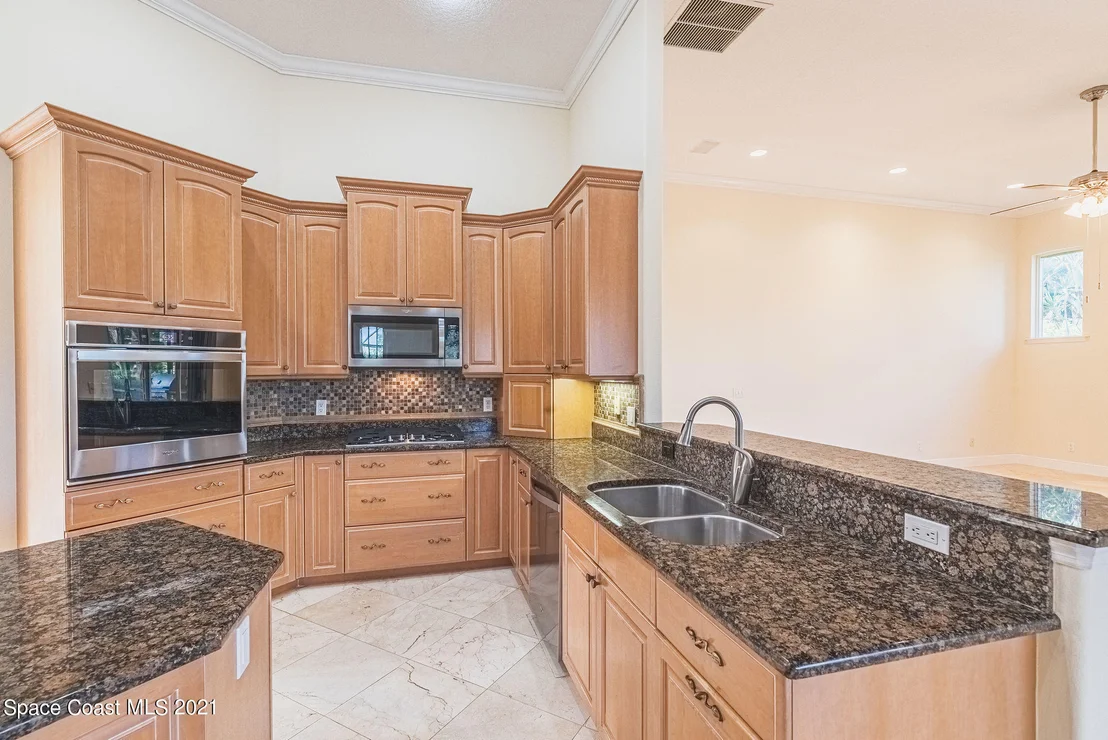 Photo of 8181 Compton Way