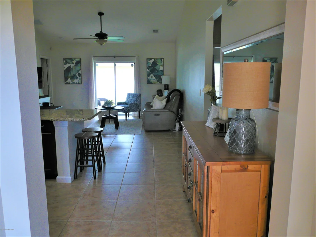 Photo of 1410 Corbett Lane