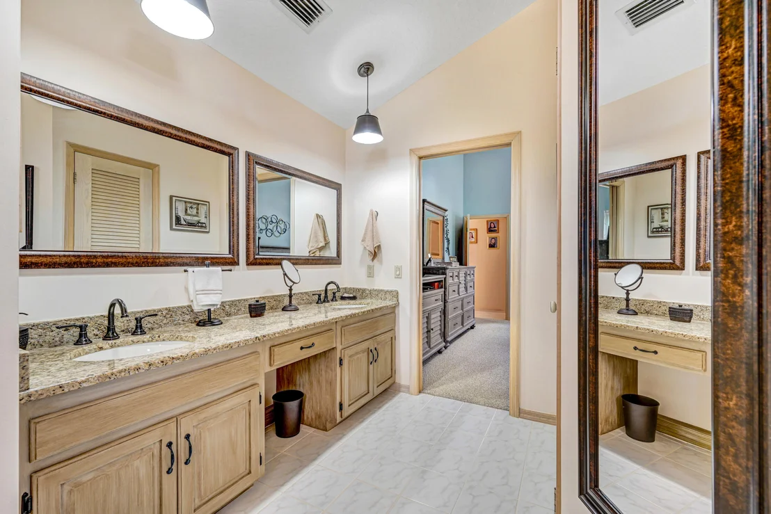 Photo of 1374 Silver Lake Drive