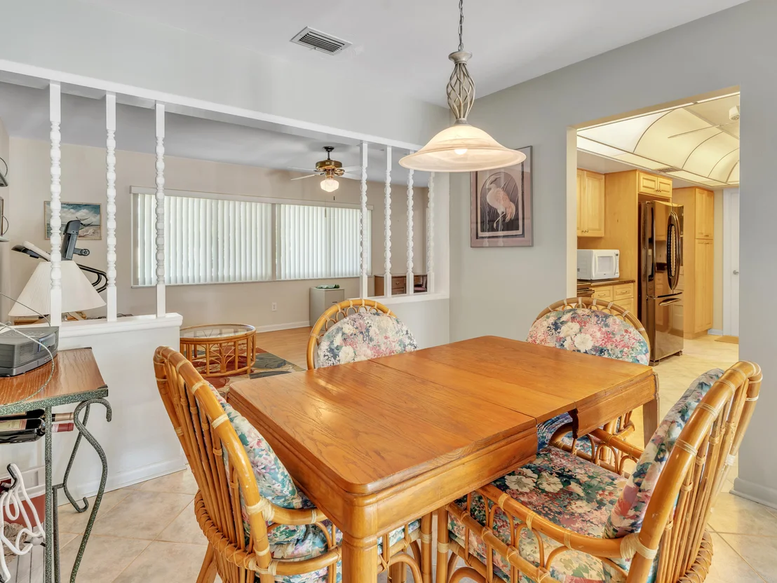 Photo of 1924 Giroux Drive NE
