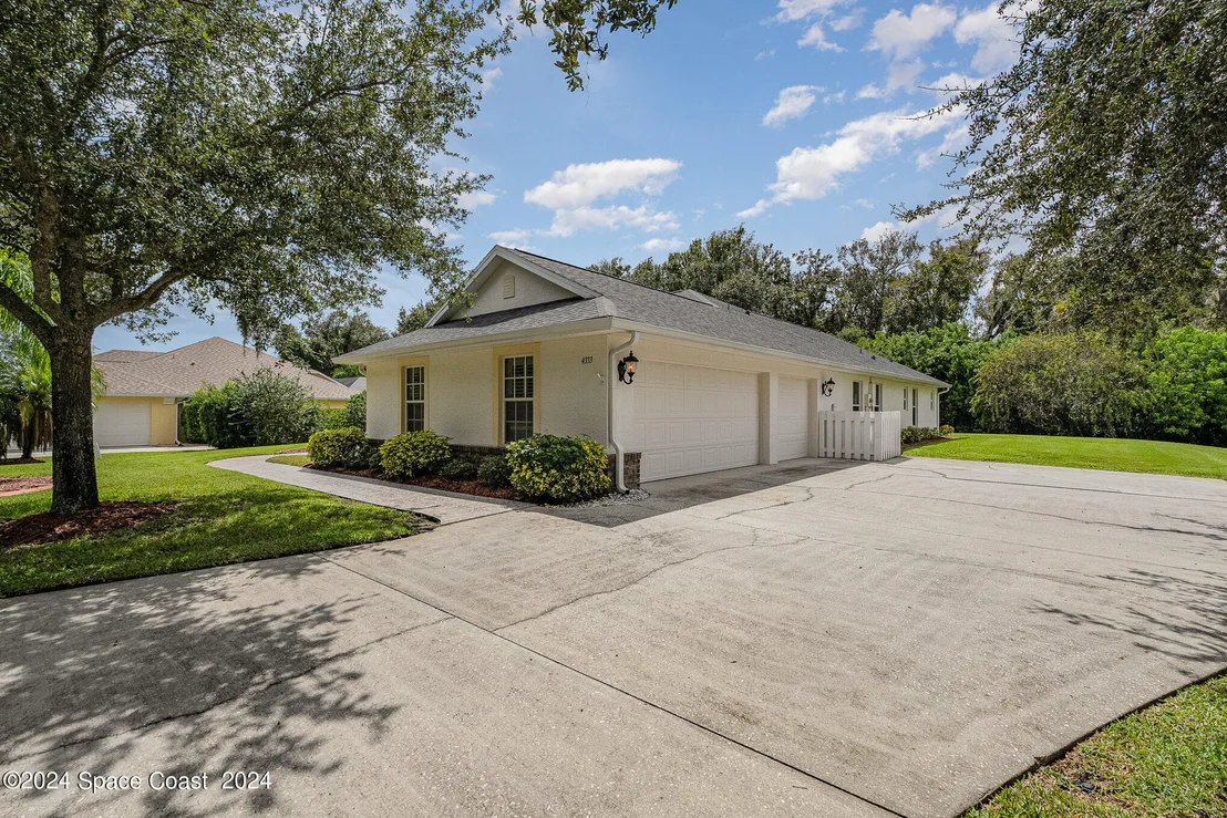 Photo of 4333 Davidia Drive