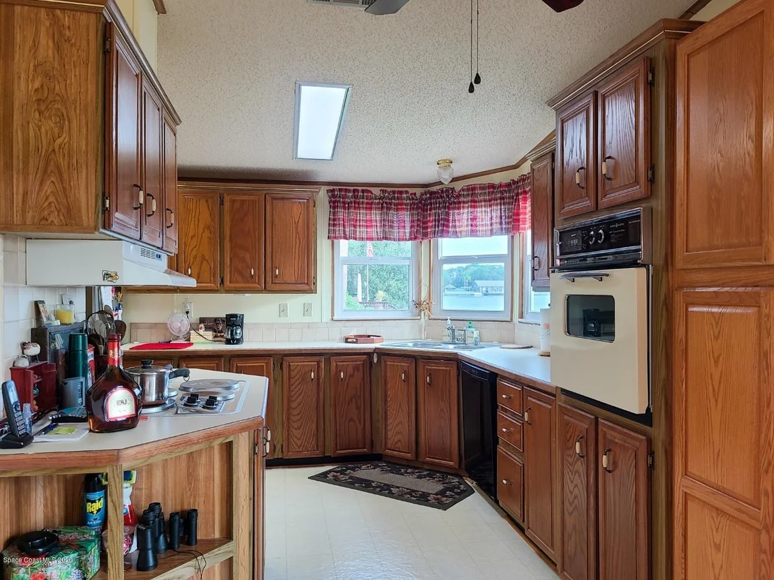 Photo of 169 Rosewood Drive