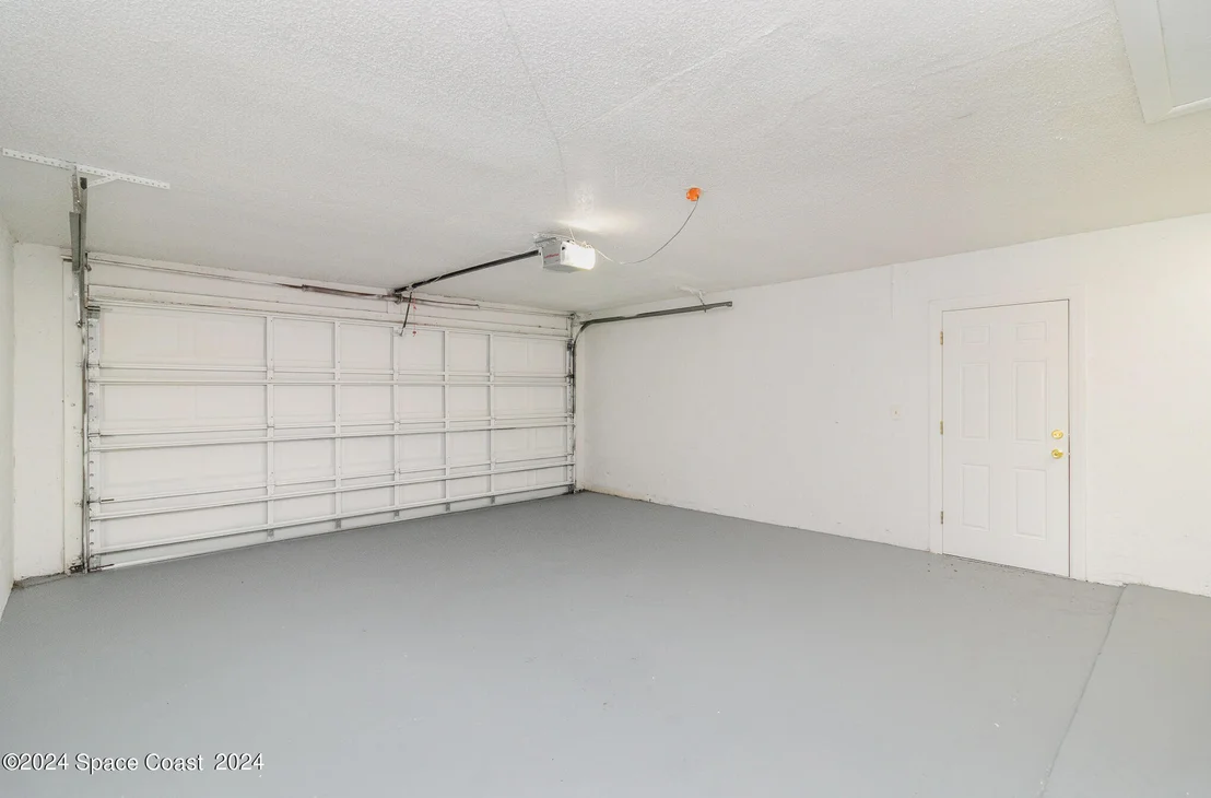 Photo of 978 Sycamore Drive