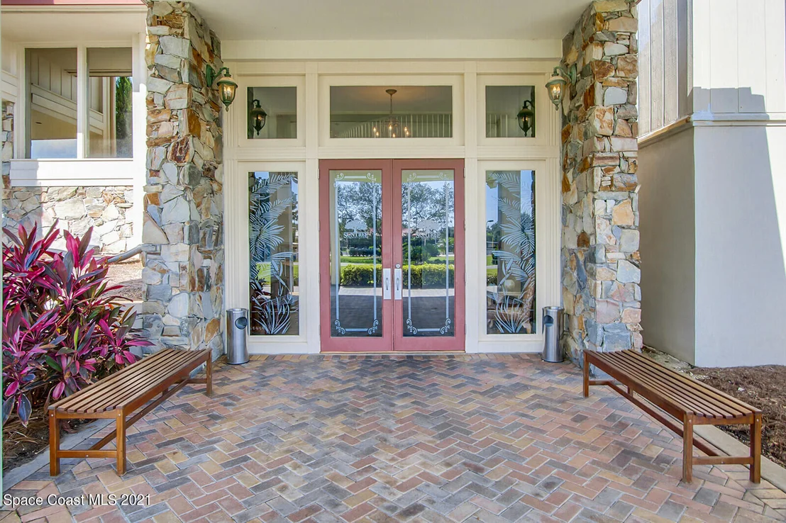 Photo of 310 Bayhead Drive