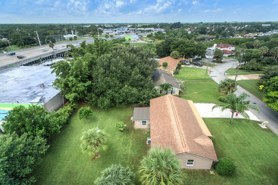 Photo of 710 Coral Drive