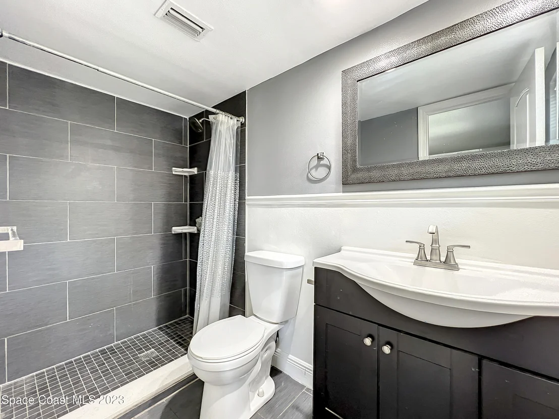 Photo of 2900 Cooper Drive