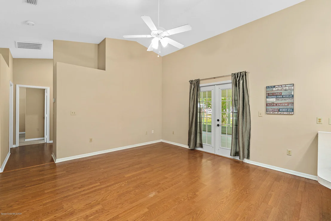 Photo of 1074 Red Bud Circle