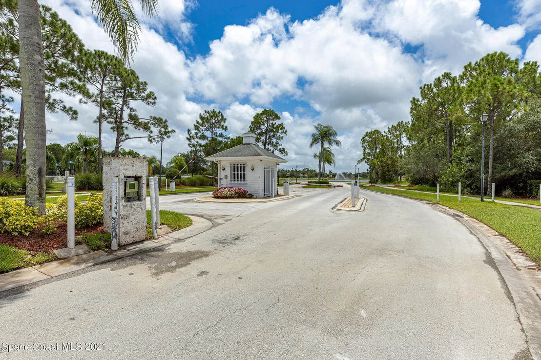 Photo of 170 Ridgemont Circle SE