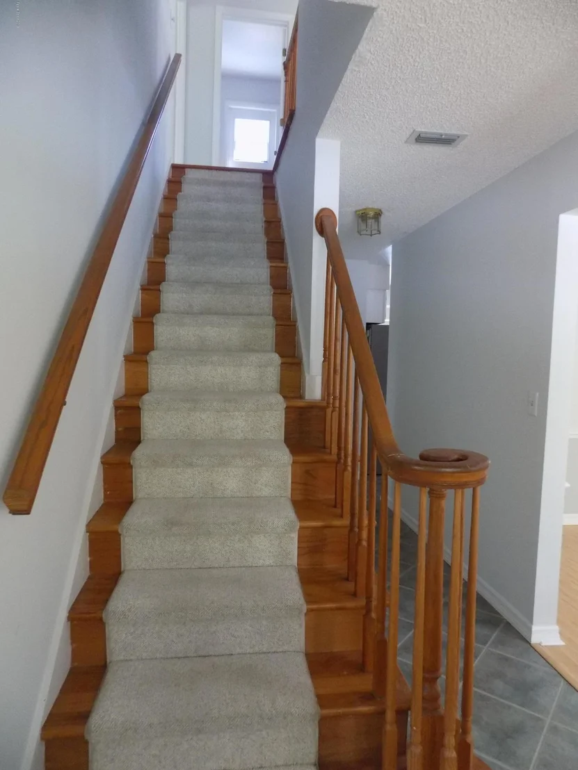 Photo of 970 Bluegrass Lane