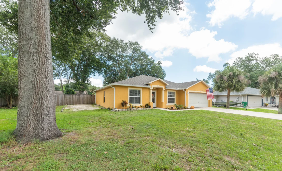 Photo of 6040 Adina Road