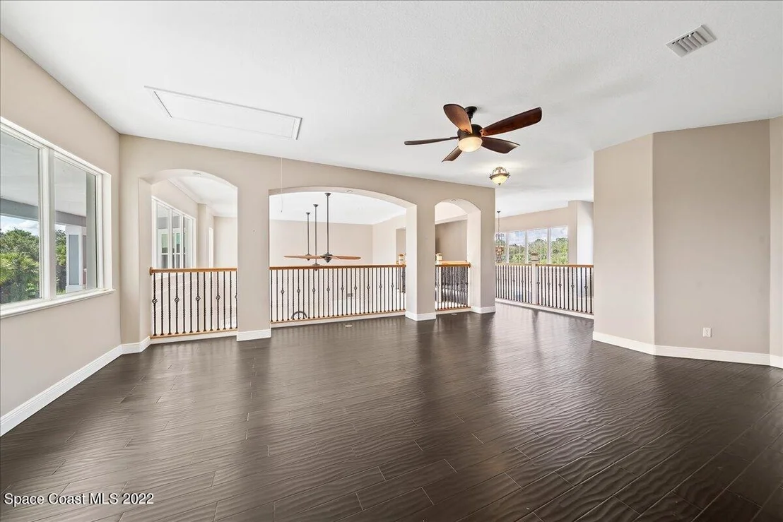 Photo of 5660 Willoughby Drive