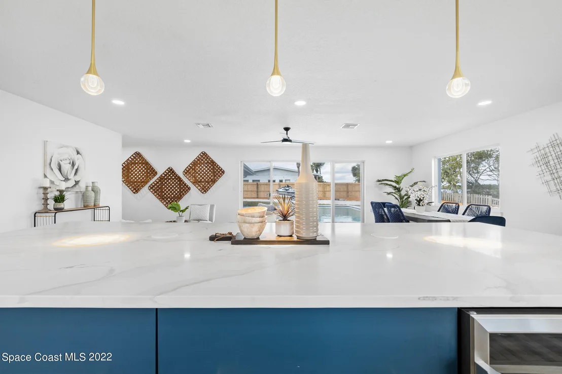 Photo of 77 W Bay Drive