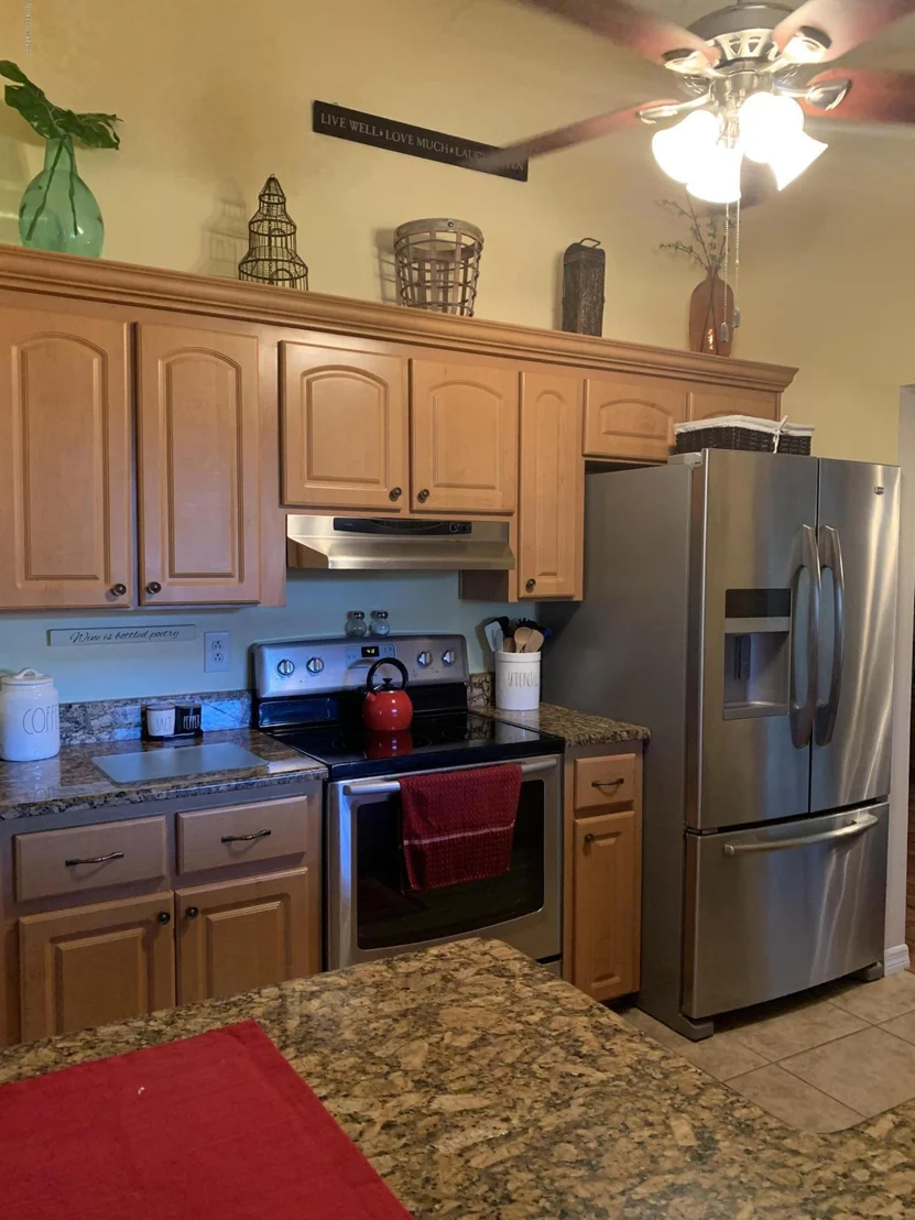Photo of 5275 Devon Street
