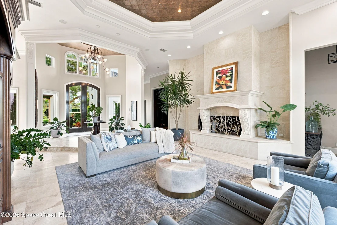 Photo of 200 Riverside Drive
