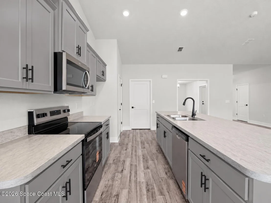 Photo of 1572 Talbott Street SE