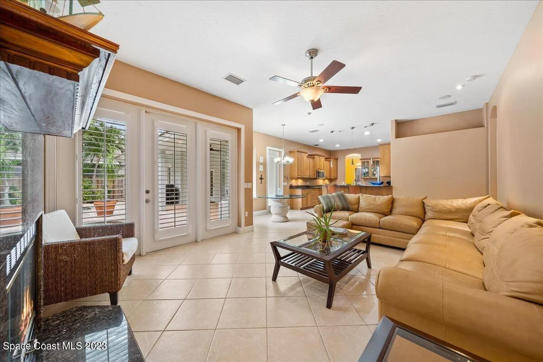 Photo of 373 Flanders Drive