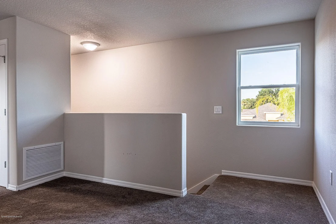 Photo of 475 Dryden Circle