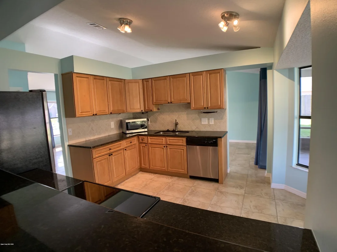 Photo of 2682 Nobility Avenue