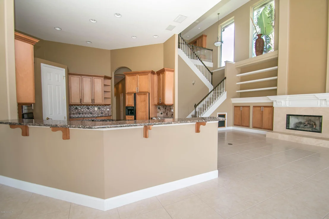 Photo of 282 Flanders Drive