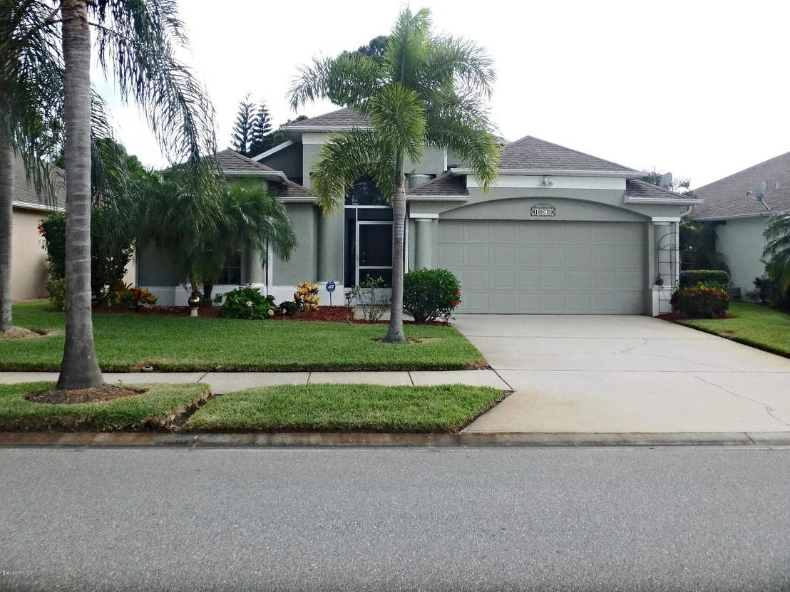 Photo of 1875 Sun Gazer Drive