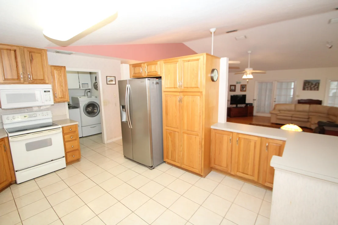 Photo of 2303 Pineapple Avenue
