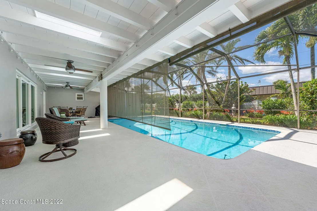 Photo of 200 Oak Street