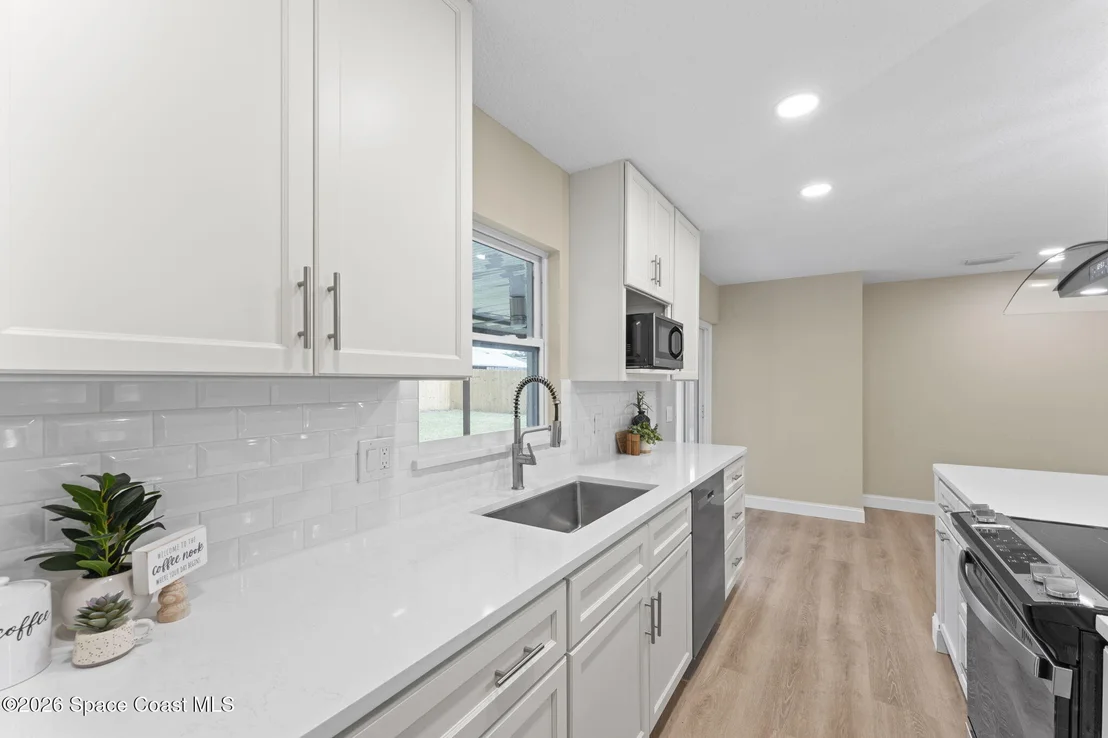 Photo of 3660 Longbow Road