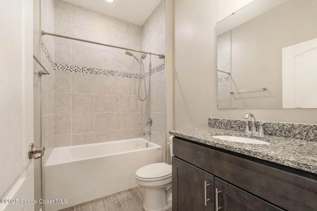 Photo of 2615 Carson Drive SE