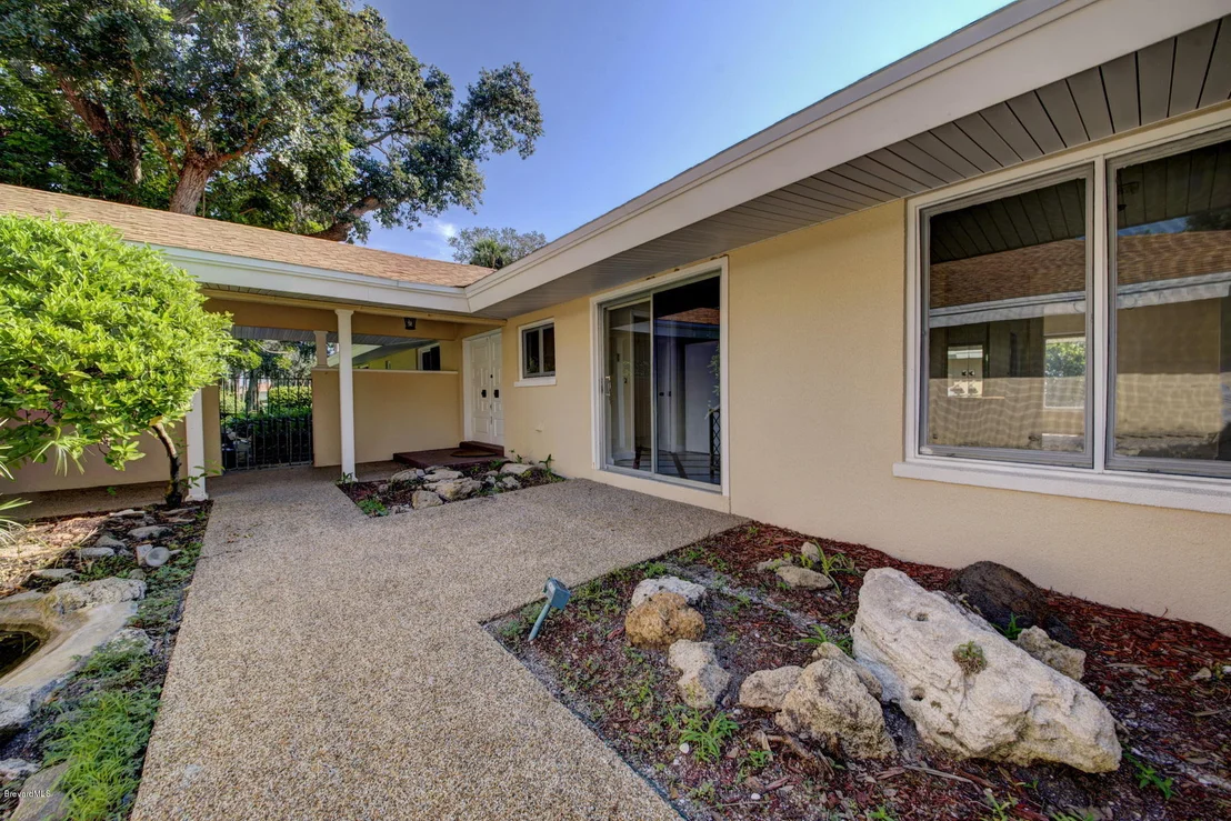 Photo of 2205 ROCKLEDGE Drive