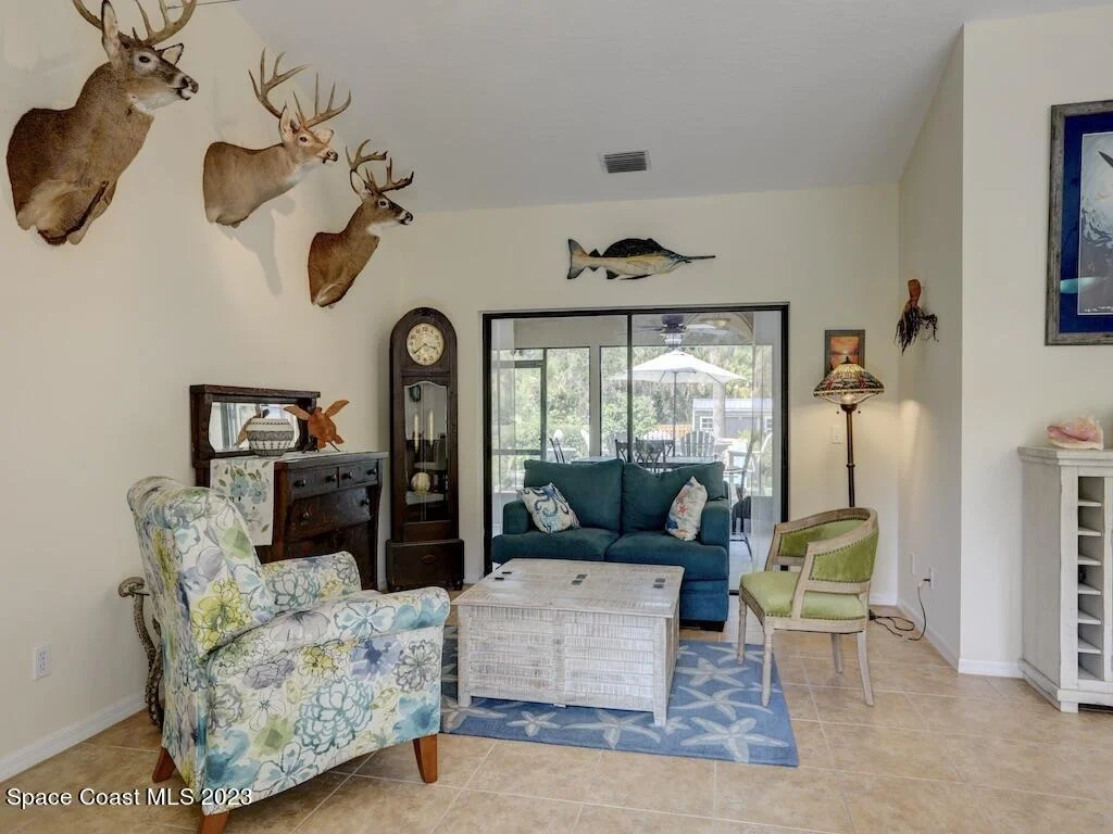Photo of 9850 Oak