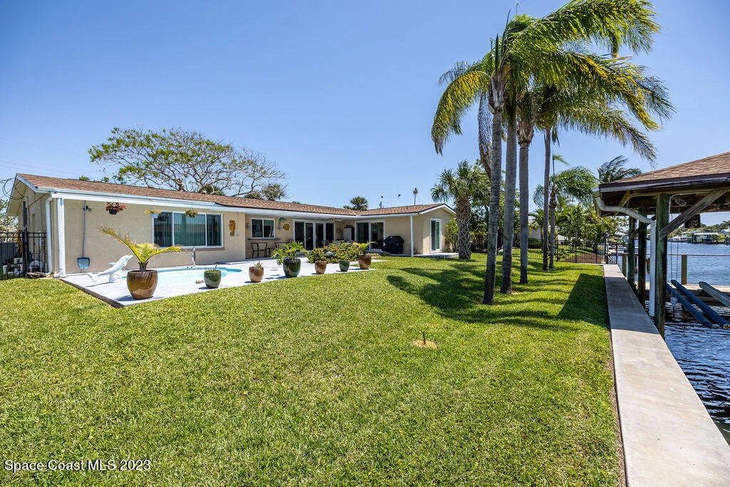 Photo of 466 Sandpiper Drive