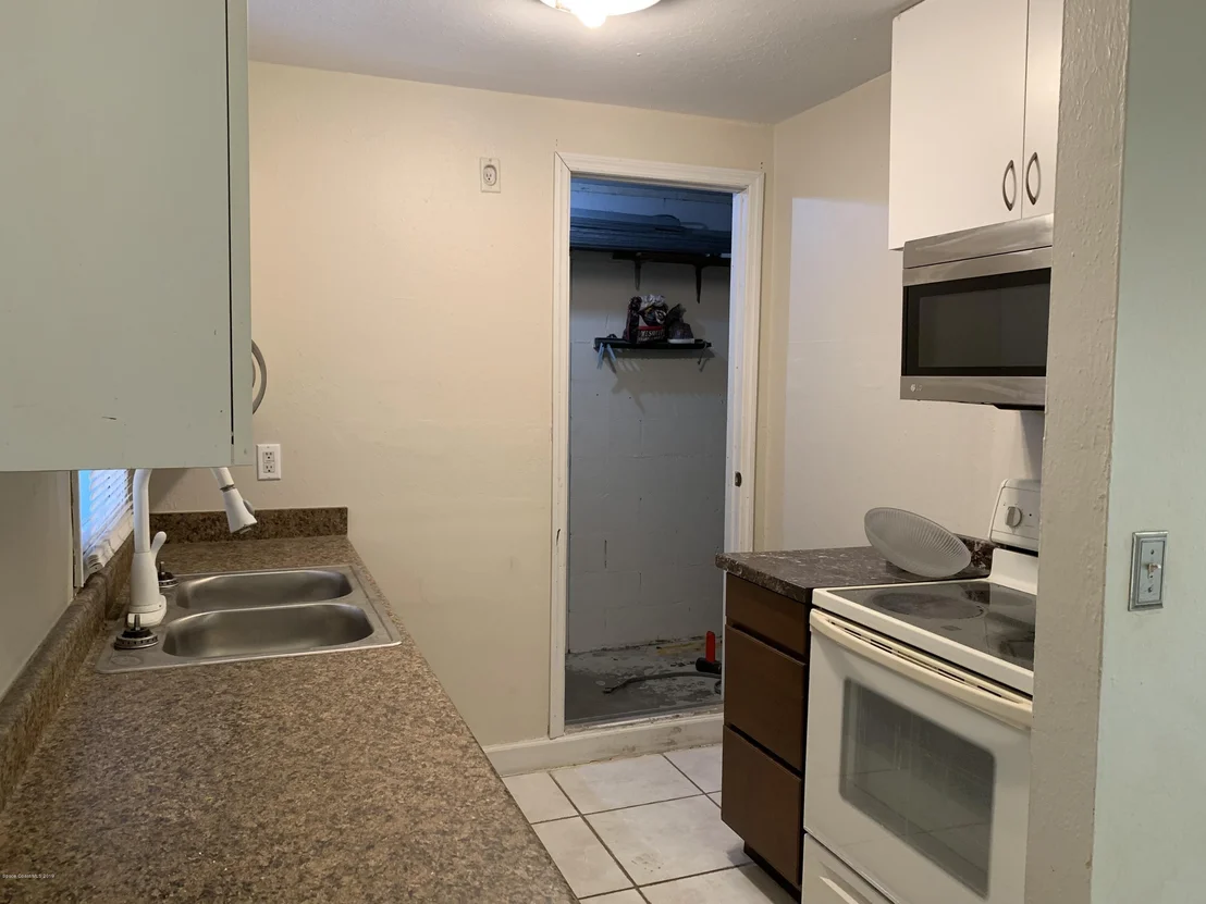 Photo of 301 Crown Boulevard