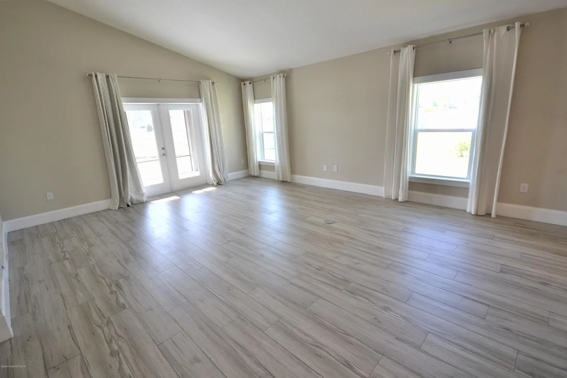 Photo of 960 Fiddleleaf Circle