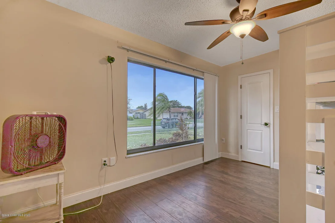 Photo of 765 Angle Street NE
