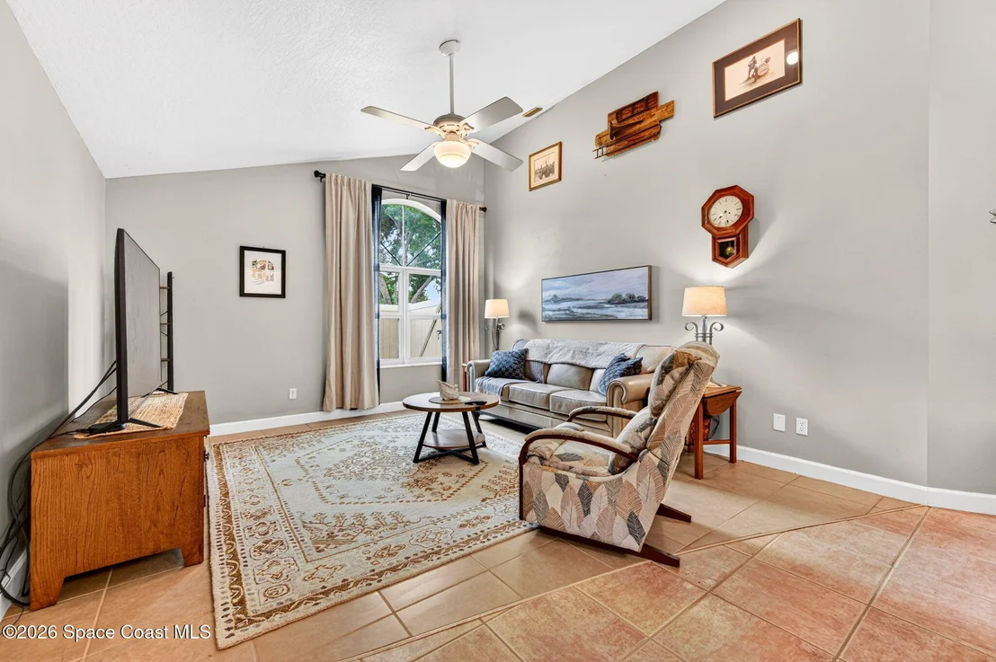 Photo of 1386 York Circle