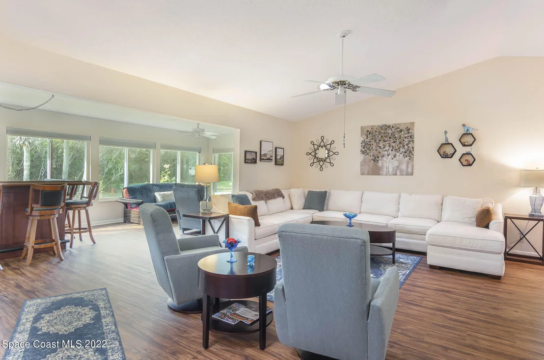 Photo of 1607 Frontier Drive
