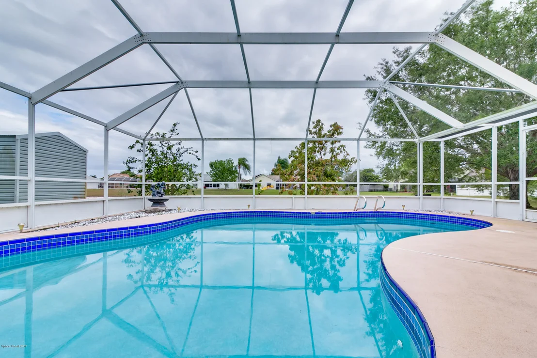 Photo of 607 Sandpiper Circle