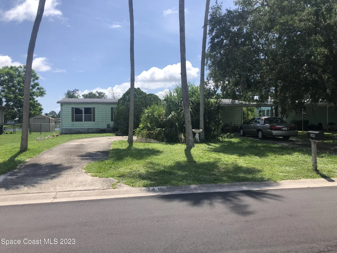 Photo of 340 Maplewood Boulevard