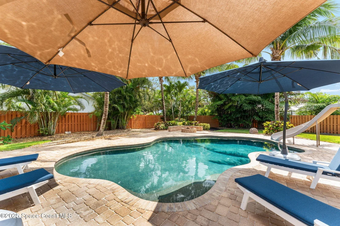 Photo of 565 Solitaire Palm Drive