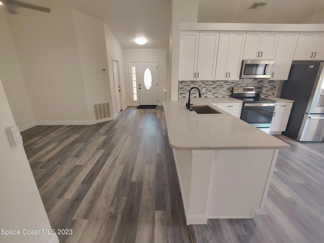 Photo of 944 Wimbledon Drive