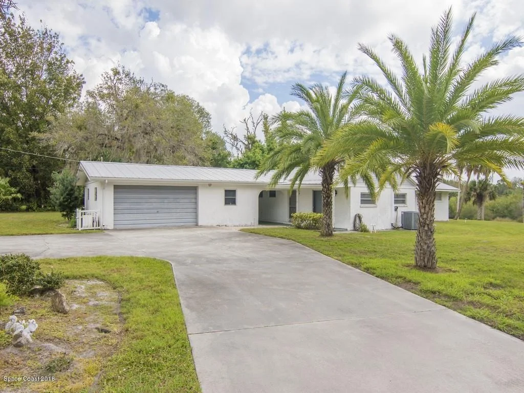 Photo of Unit 0 at 9752 Fleming Grant Road