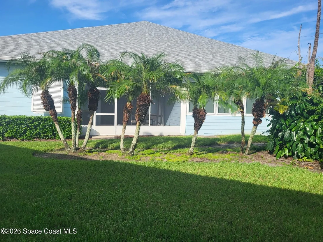 Photo of 1177 Eleuthera Drive NE