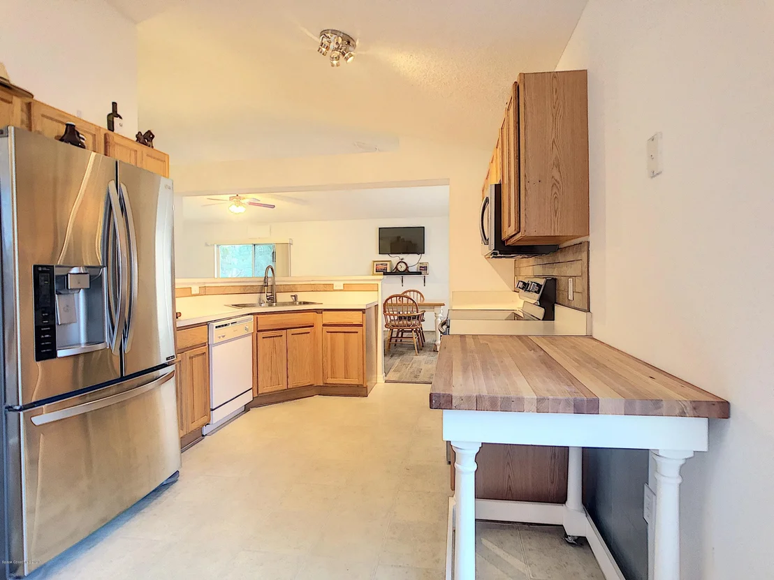 Photo of 669 Macon Drive