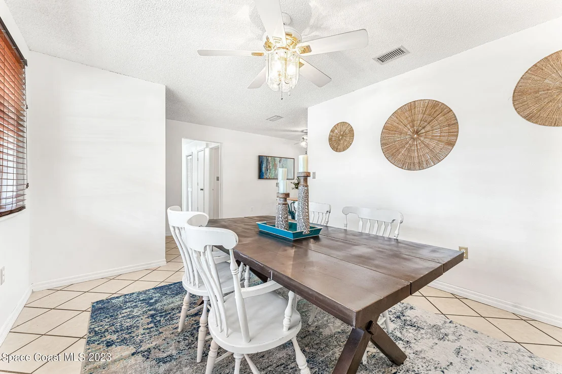 Photo of 6414 Hudson Road