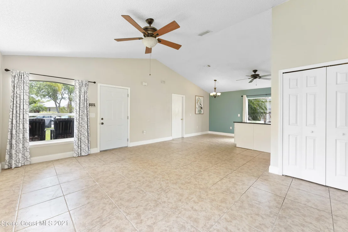 Photo of 2852 Maderia Circle