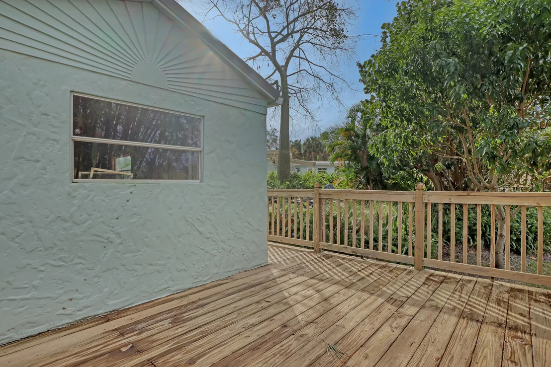 Photo of 592 Hillside Court
