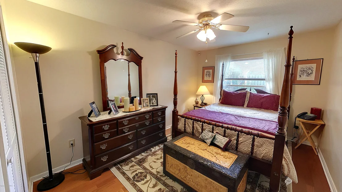 Photo of 1249 Lakeview Drive