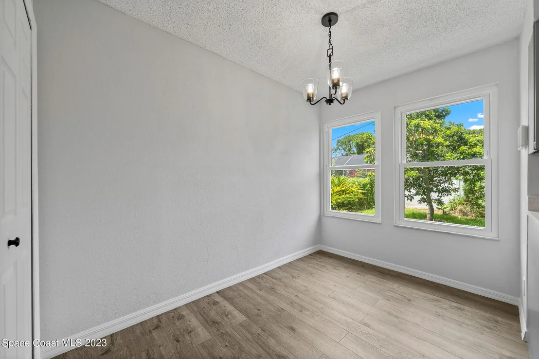 Photo of 817 Seven Gables Circle SE